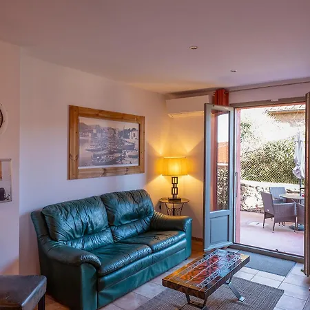 Superbe T3 Classe 5 Etoiles, Quartier Des Peintres, Calme, Patio Prive, Clim, Wifi Et Parking Prive * Collioure